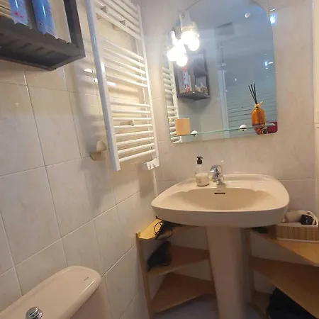 Somport Bienvenidos A Family Apartman